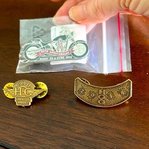 4 Harley-Davidson pins